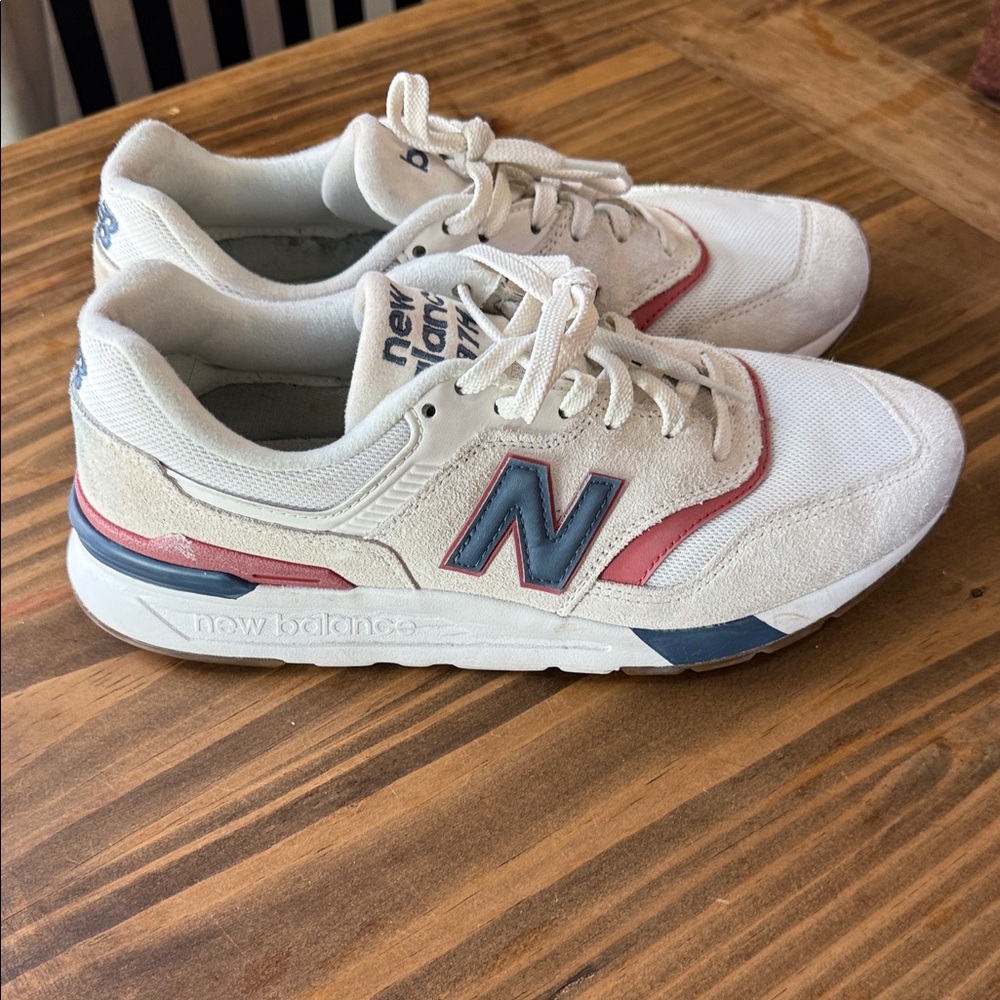 New Balance Cream and Pink Sneakers with Blue Accents